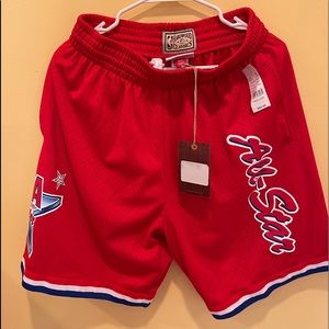 Mitchell and Ness Red Swingman Shorts BRAND NEW Size Medium